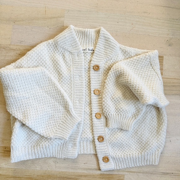 WOL HIDE Box Bomber in Bone - Picture 7 of 13